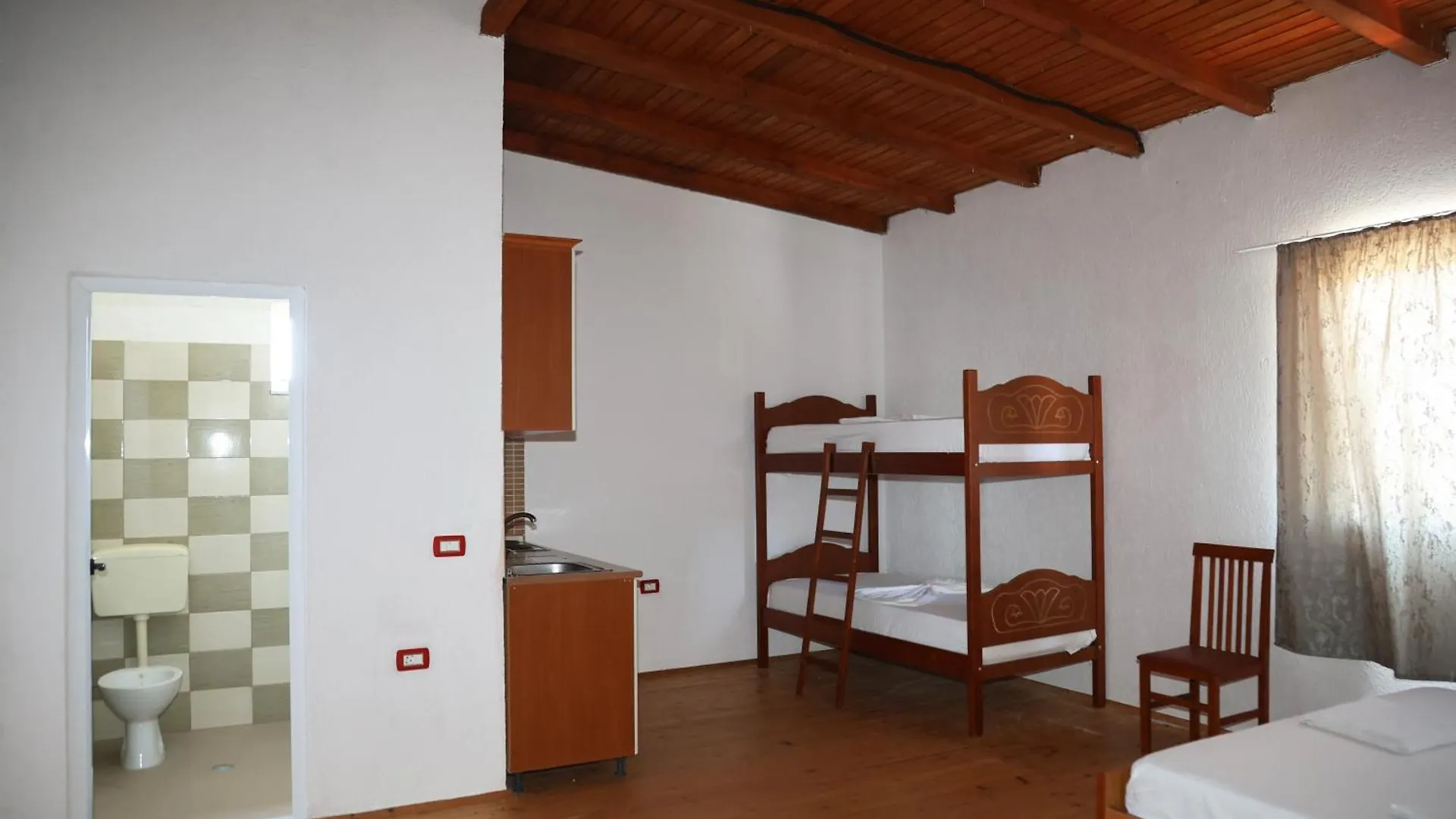 Kalpazo Hotel Tommy Durres Bisht Kamez
