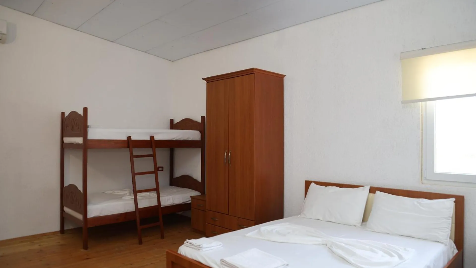 Kalpazo Hotel Tommy Durres Bisht Kamez 4*,  Albanie
