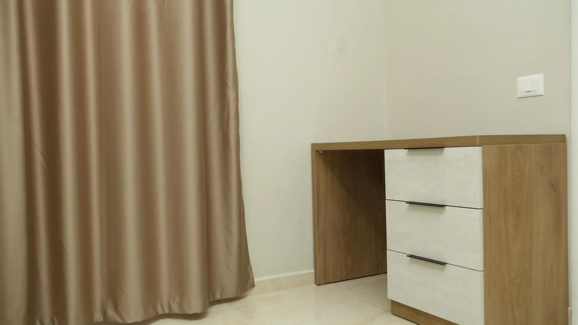 Kalpazo Hotel Tommy Durres Bisht Kamez