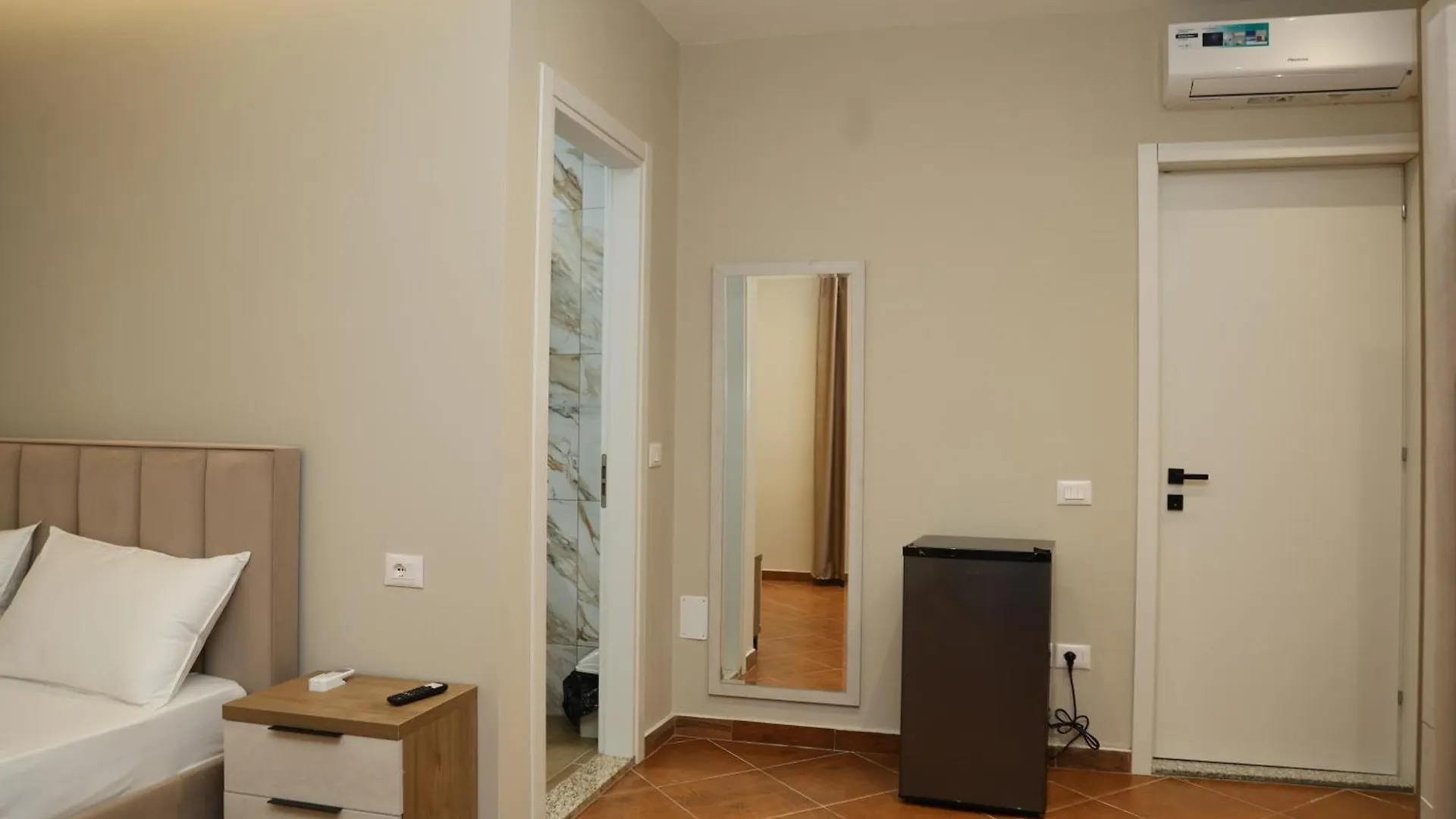Kalpazo Hotel Tommy Durres Bisht Kamez