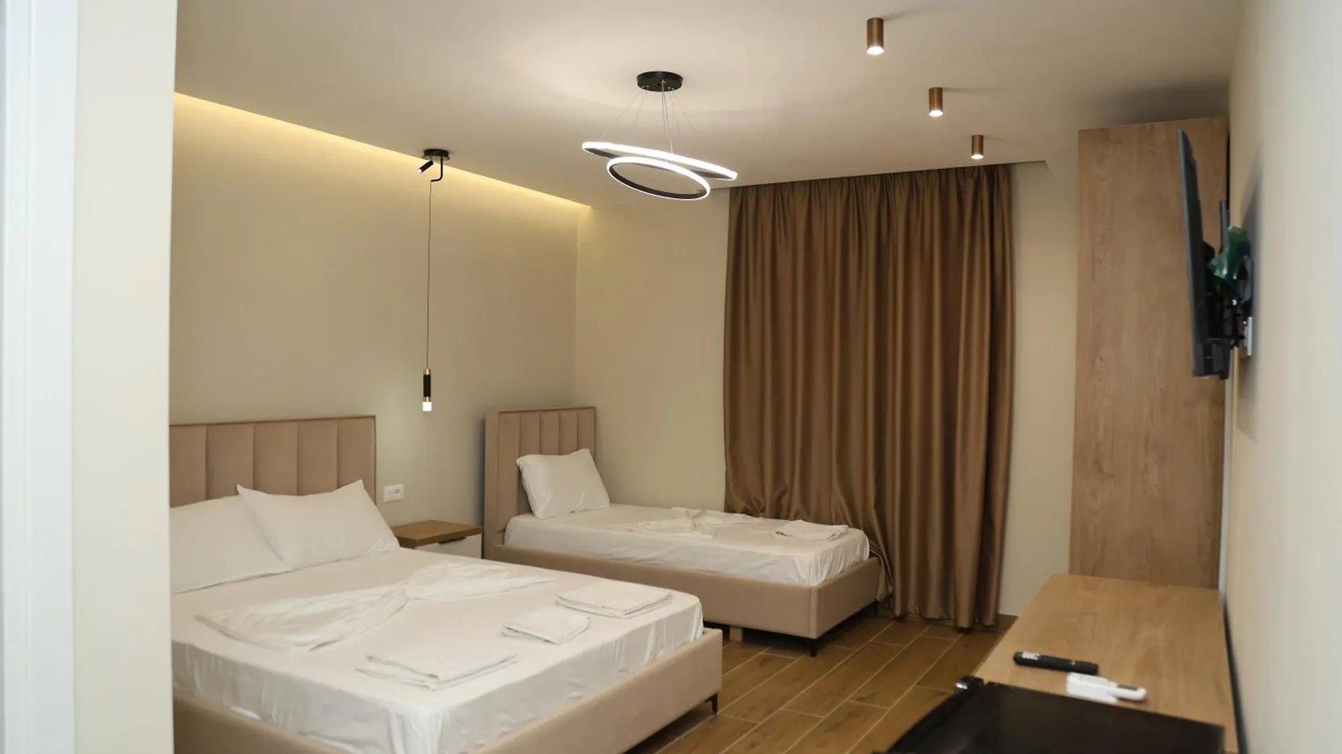 Kalpazo Hotel Tommy Durres Bisht Kamez 4*,  Albanie