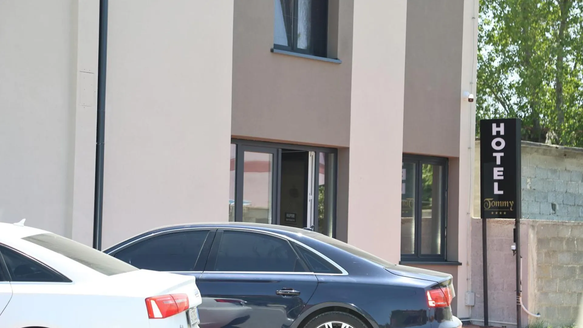 Kalpazo Hotel Tommy Durres Bisht Kamez