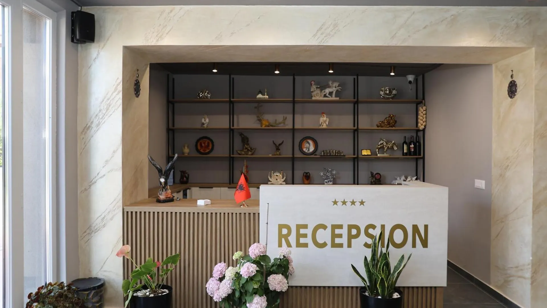 Kalpazo Hotel Tommy Durres Bisht Kamez